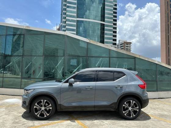 VOLVO XC40 2020