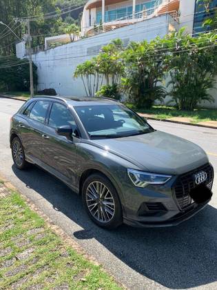 AUDI Q3 2021