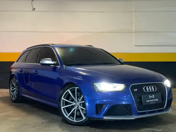AUDI RS4 2015