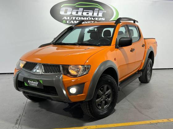 MITSUBISHI L200 SAVANA 2016