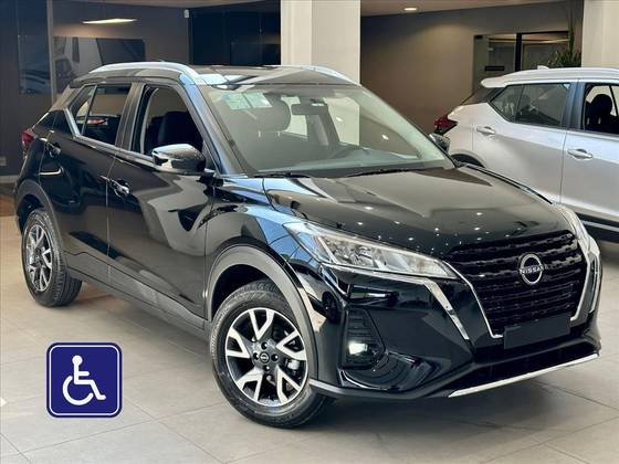 NISSAN KICKS PLAY 2025