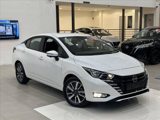 NISSAN VERSA 2025