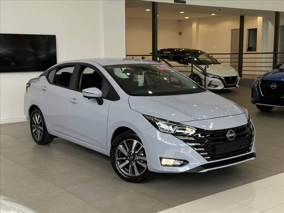 NISSAN VERSA 2025