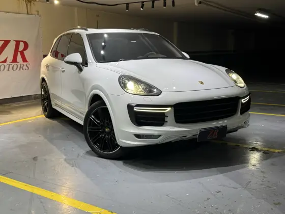 PORSCHE CAYENNE 2016