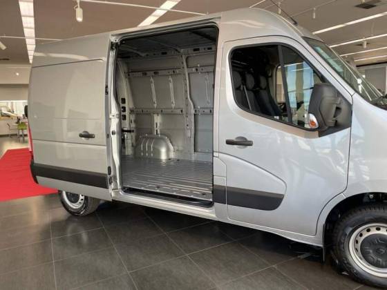 RENAULT MASTER 2025