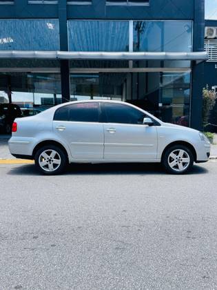 VOLKSWAGEN POLO 2008