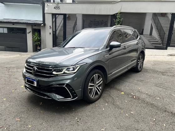 VOLKSWAGEN TIGUAN 2024