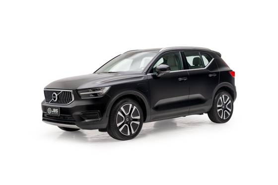 VOLVO XC40 2021