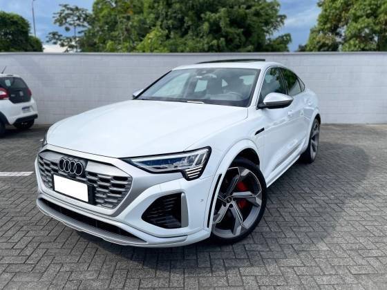AUDI SQ8 E-TRON 2024