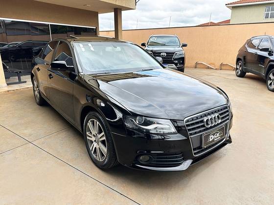 AUDI A4 2011