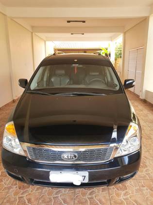 KIA CARNIVAL 2012
