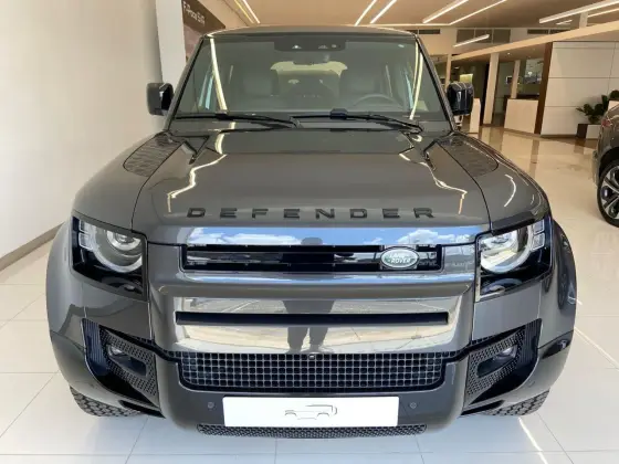 LAND ROVER DEFENDER 2025