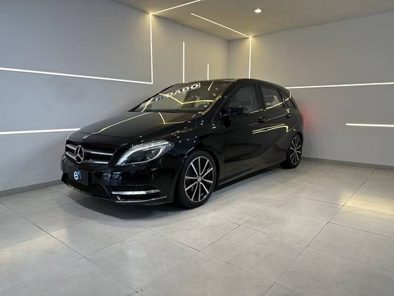 MERCEDES-BENZ B 200 2014