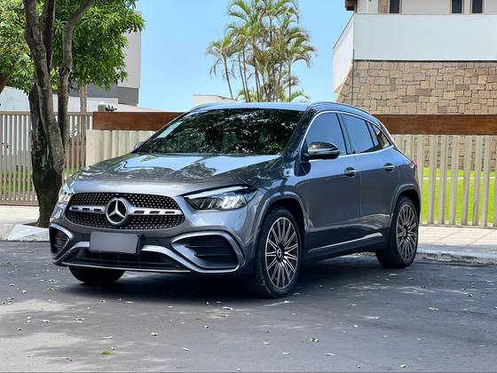 MERCEDES-BENZ GLA 200 2025
