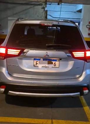 MITSUBISHI OUTLANDER 2016