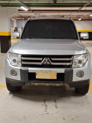 MITSUBISHI PAJERO FULL 2008