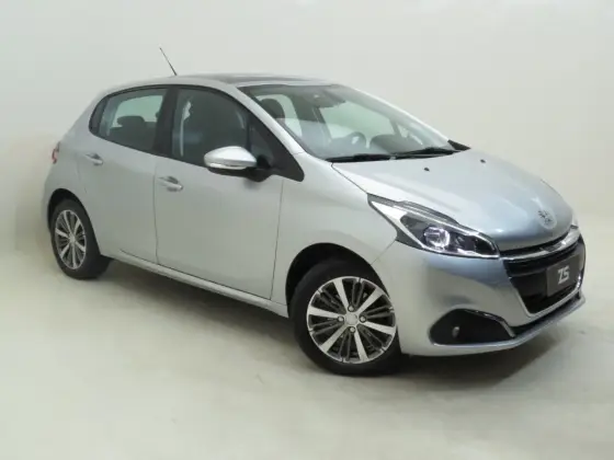 PEUGEOT 208 2019