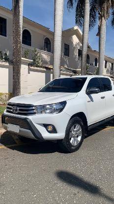 TOYOTA HILUX 2018