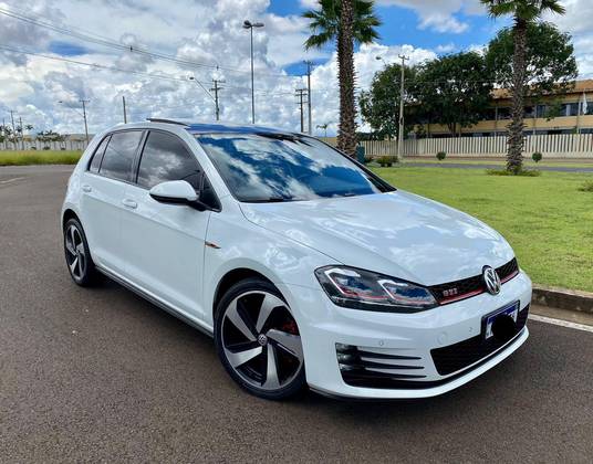 VOLKSWAGEN GOLF 2017