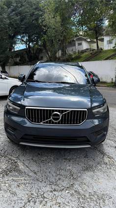 VOLVO XC40 2021