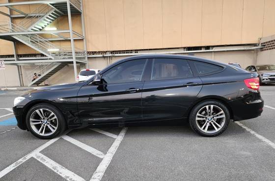 BMW 320i 2015