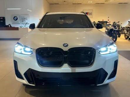 BMW iX3 2025