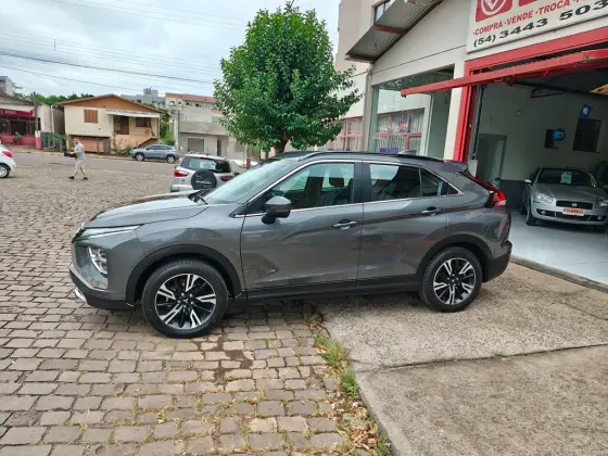 MITSUBISHI ECLIPSE CROSS 2023
