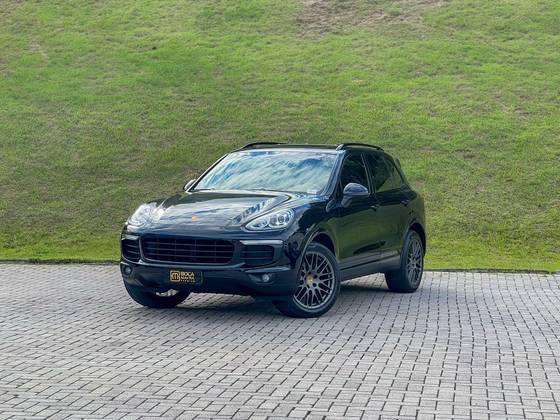 PORSCHE CAYENNE 2018