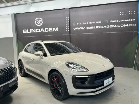 PORSCHE MACAN 2024