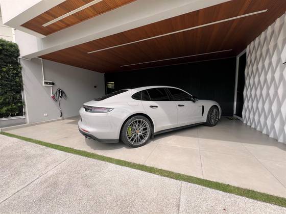 PORSCHE PANAMERA 2023