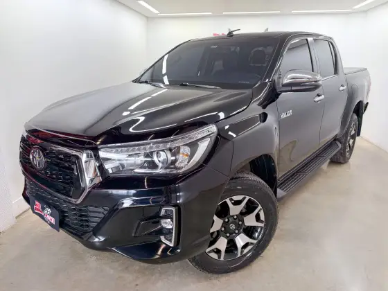 TOYOTA HILUX 2020