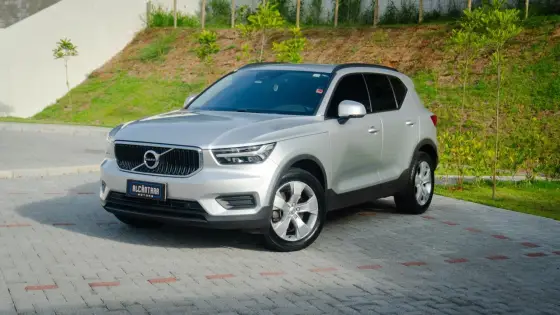 VOLVO XC40 2019