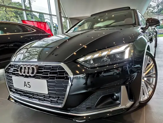 AUDI A5 2025