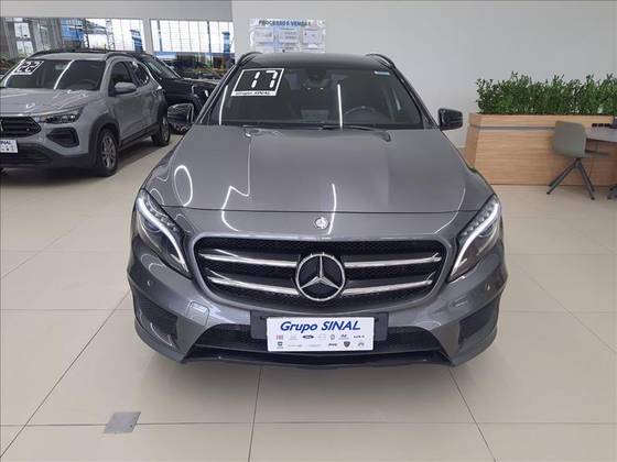MERCEDES-BENZ GLA 250 2017