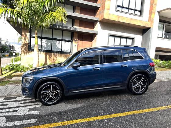 MERCEDES-BENZ GLB 200 2021