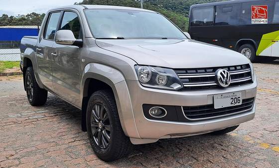 VOLKSWAGEN AMAROK 2015