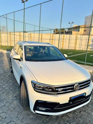 VOLKSWAGEN TIGUAN 2020