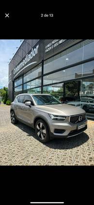 VOLVO XC40 2022