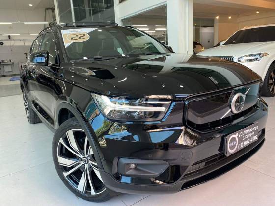 VOLVO XC40 2022