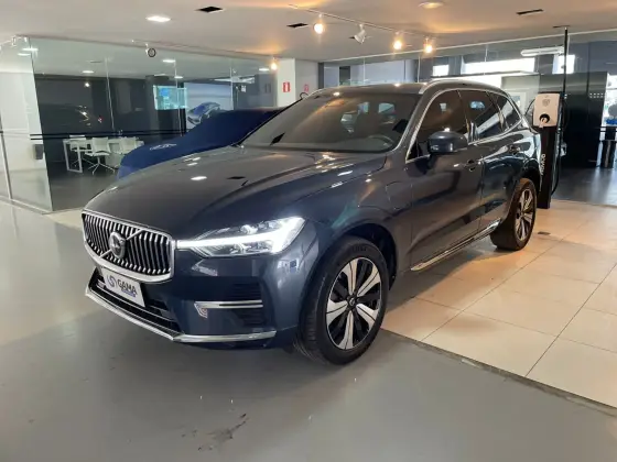 VOLVO XC60 2023