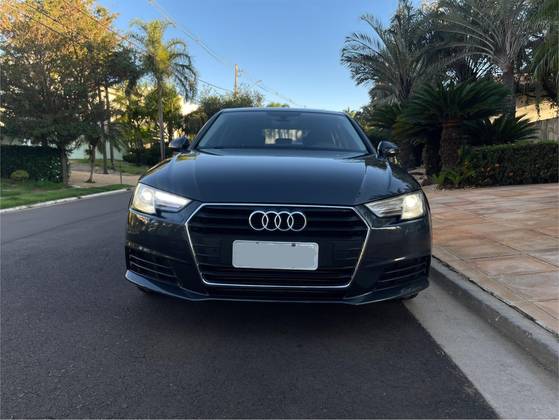 AUDI A4 2018