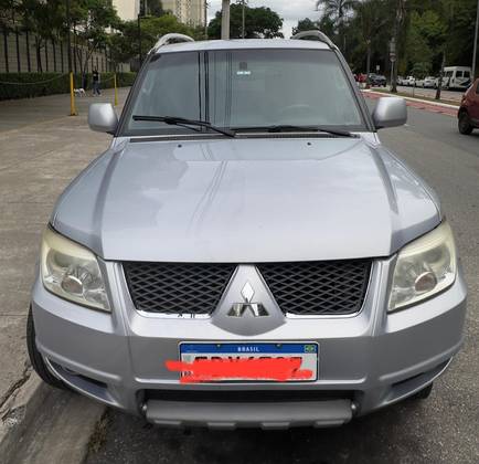 MITSUBISHI PAJERO TR4 2013