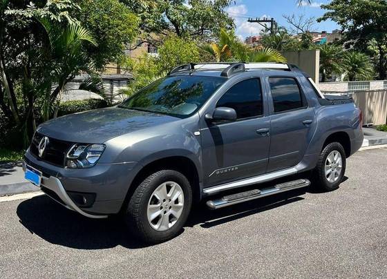 RENAULT DUSTER OROCH 2018