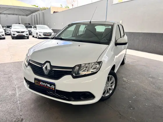 RENAULT SANDERO 2020