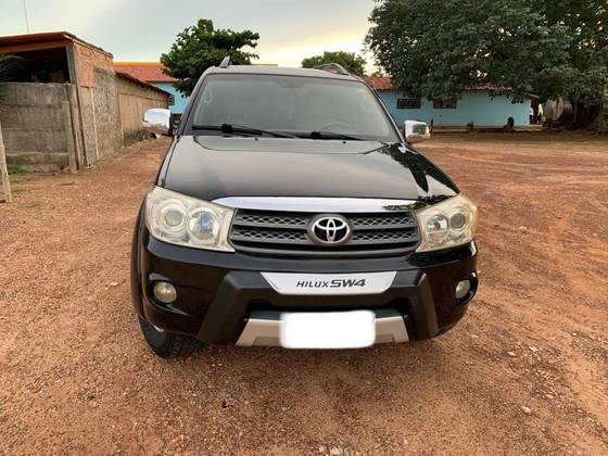 TOYOTA HILUX SW4 2009