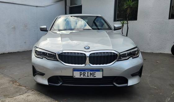 BMW 330i 2020