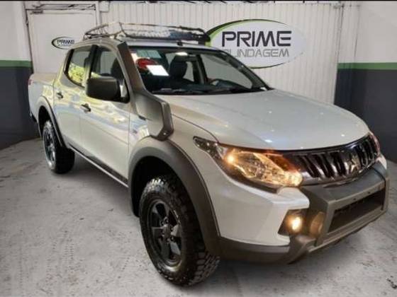 MITSUBISHI L200 TRITON 2024
