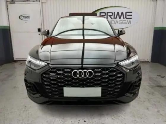 AUDI Q5 2025