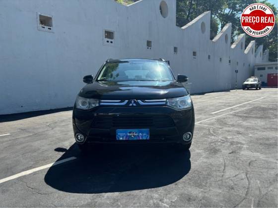 MITSUBISHI OUTLANDER 2014