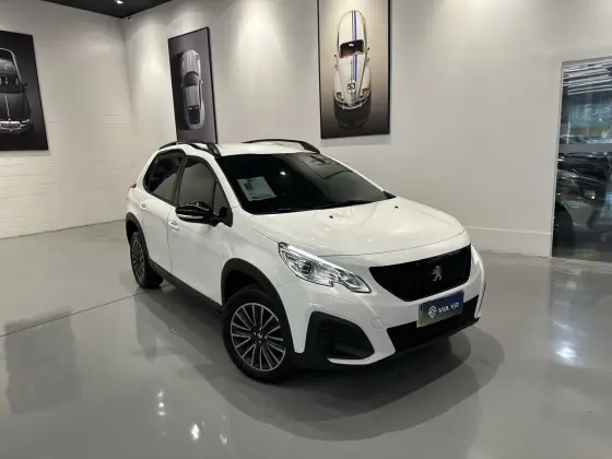 PEUGEOT 2008 2021